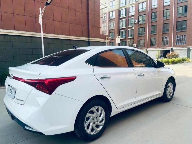 青岛20年现代悦纳1