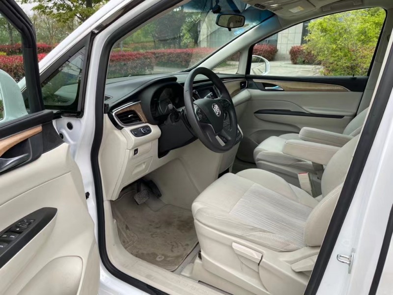 盐城19年别克GL86