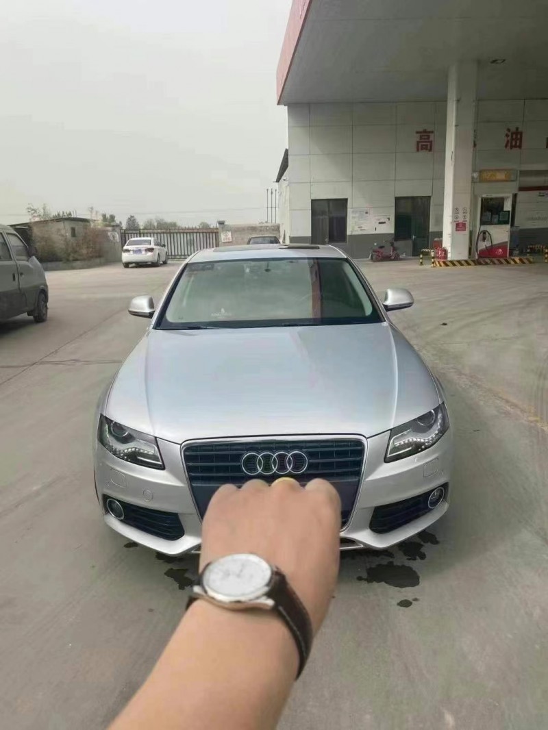 秦皇島12年奧迪A4L1