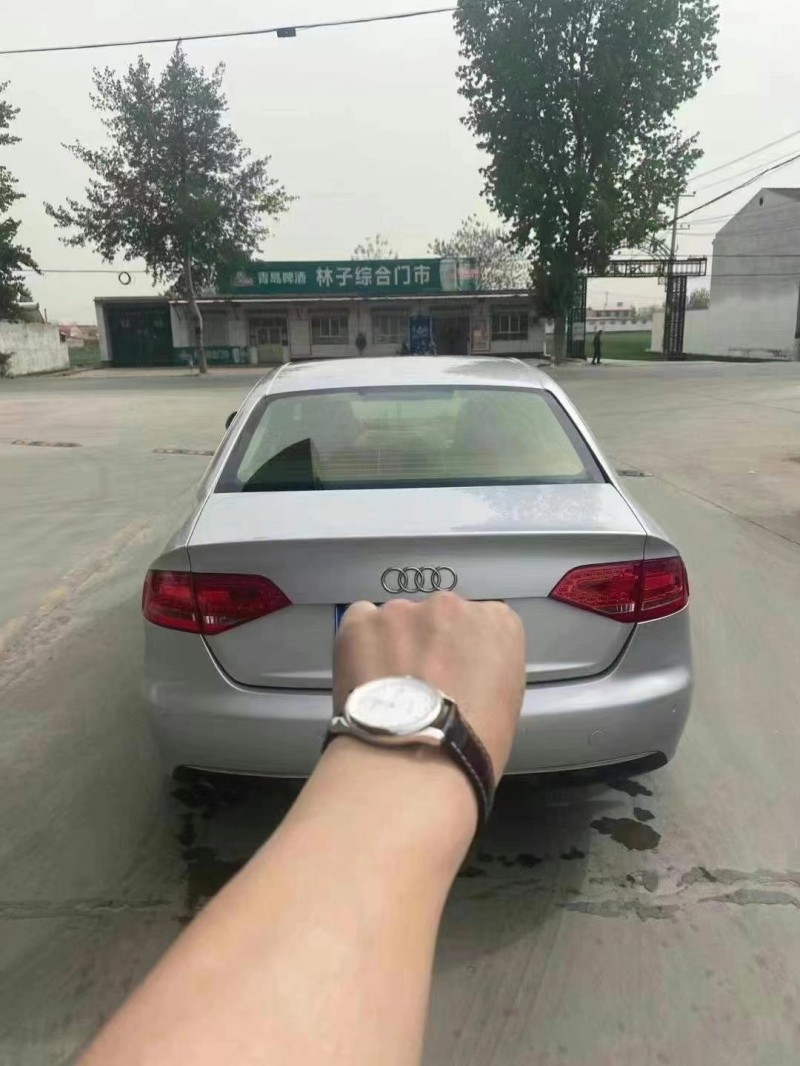 秦皇島12年奧迪A4L6