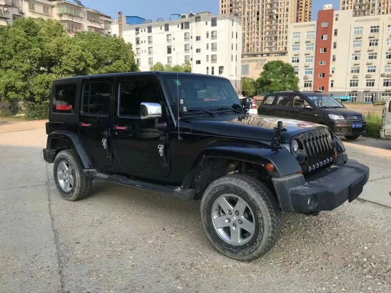 益陽14年Jeep牧馬人3