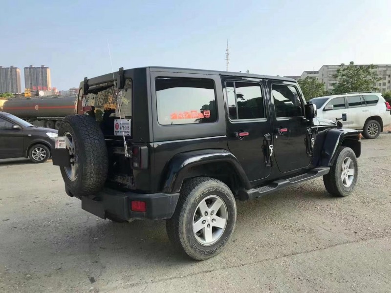 益陽14年Jeep牧馬人7