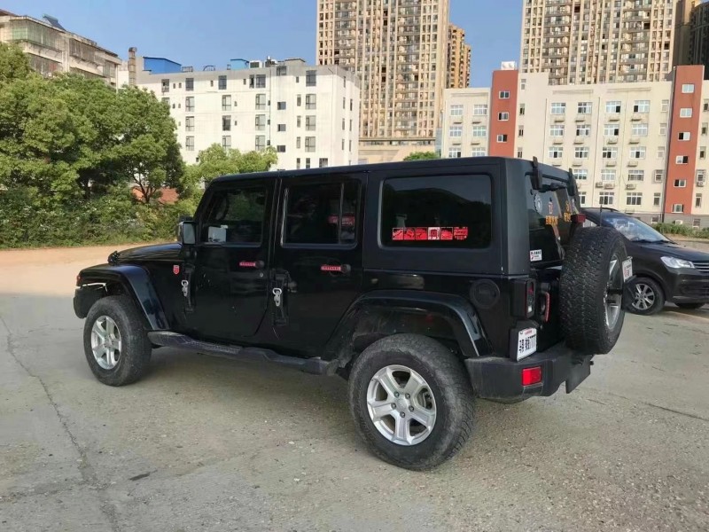 益陽14年Jeep牧馬人8