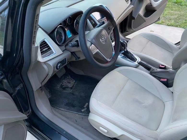 徐州14年别克英朗2