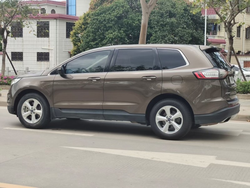 中山16年福特锐界6