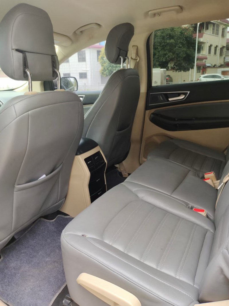 中山16年福特锐界8