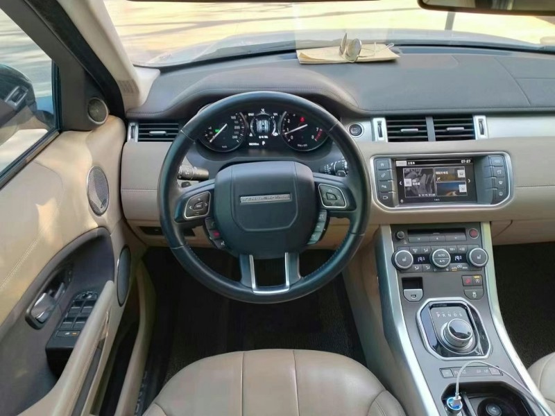 保定16年路虎极光5