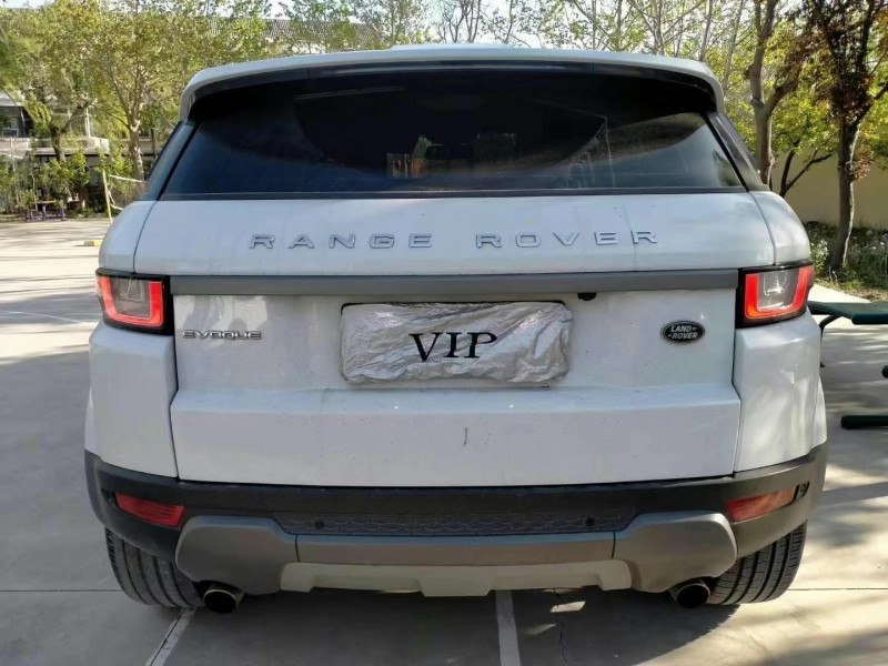 保定16年路虎极光9