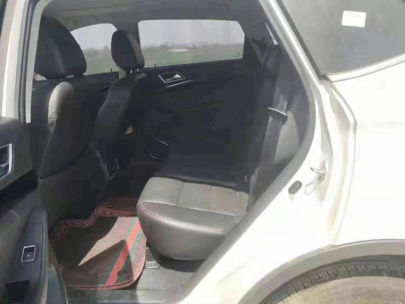 西安18年獵豹汽車CS101