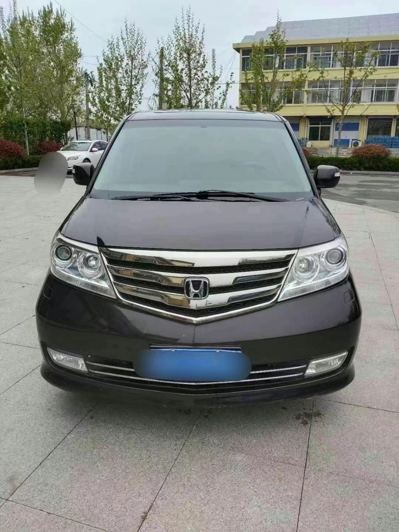 济宁14年本田艾力绅1