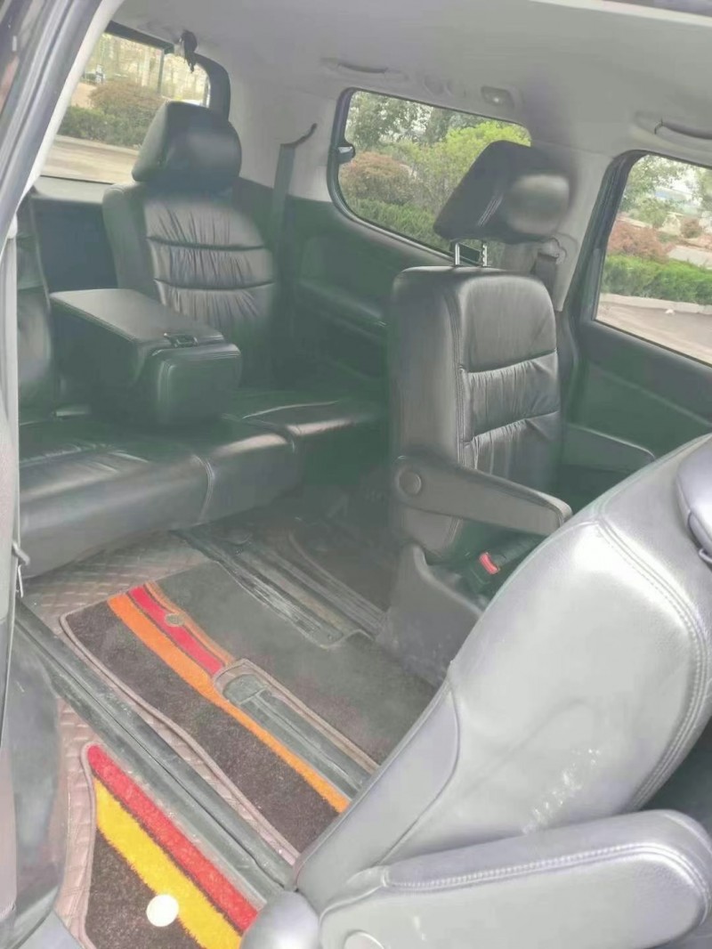 济宁14年本田艾力绅6