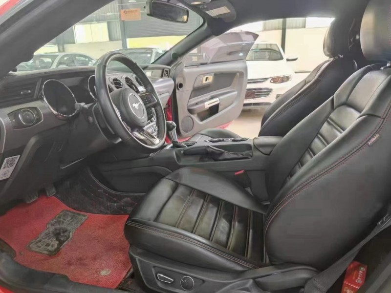 武汉17年福特野马9