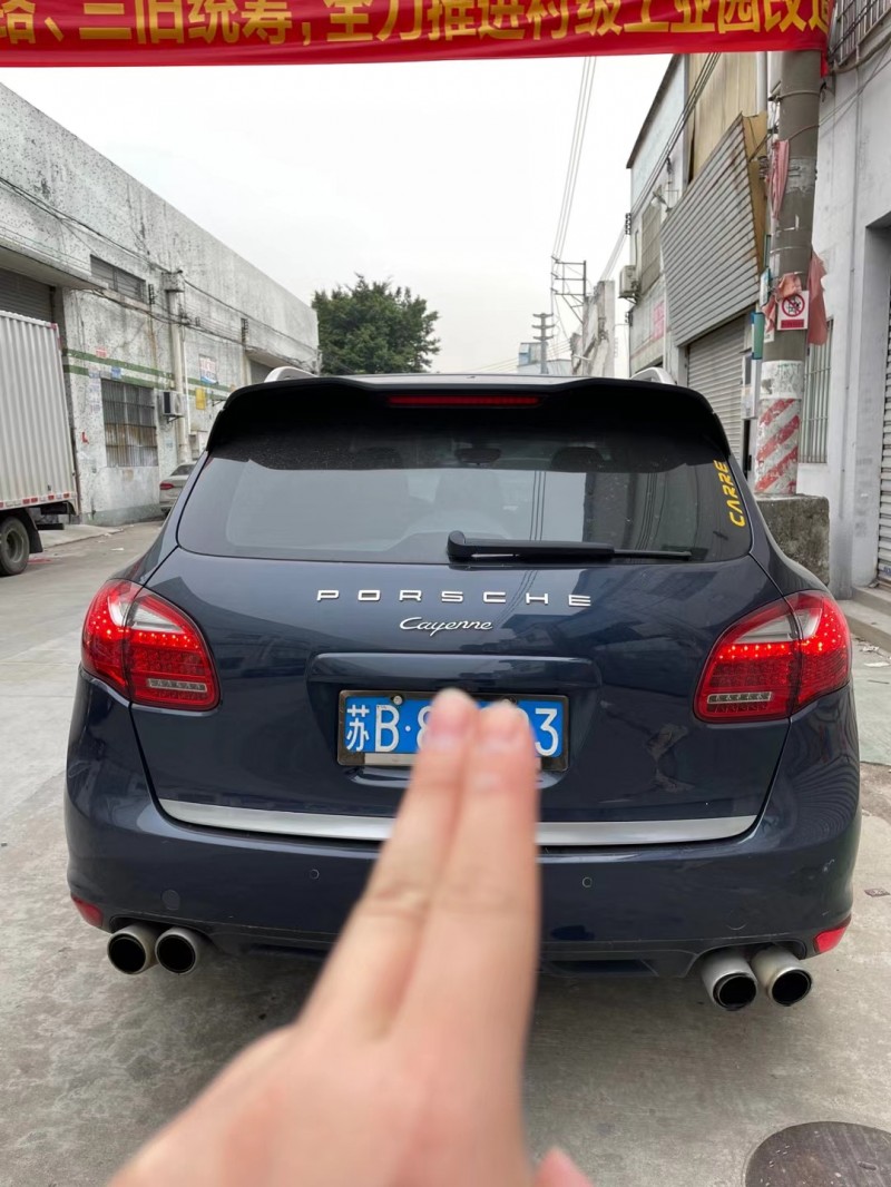 广州11年保时捷卡宴5