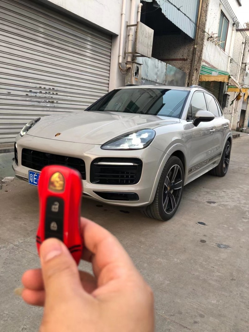 广州20年保时捷卡宴2