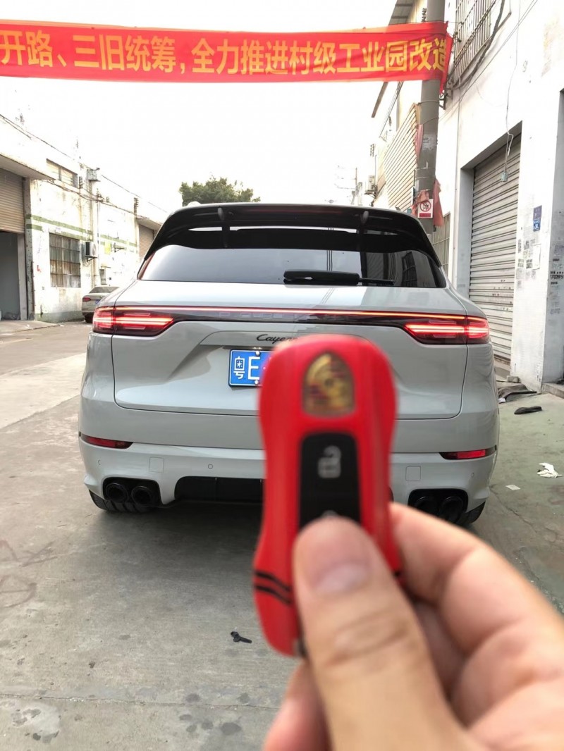 广州20年保时捷卡宴4