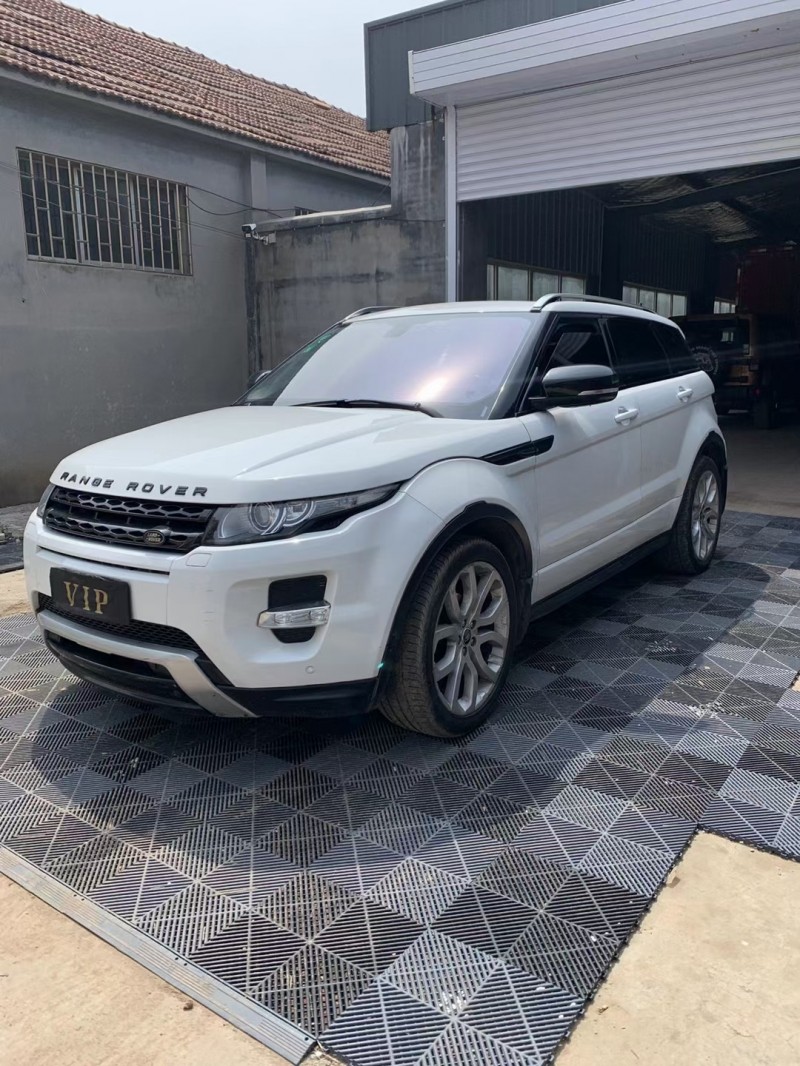 青岛13年路虎极光2