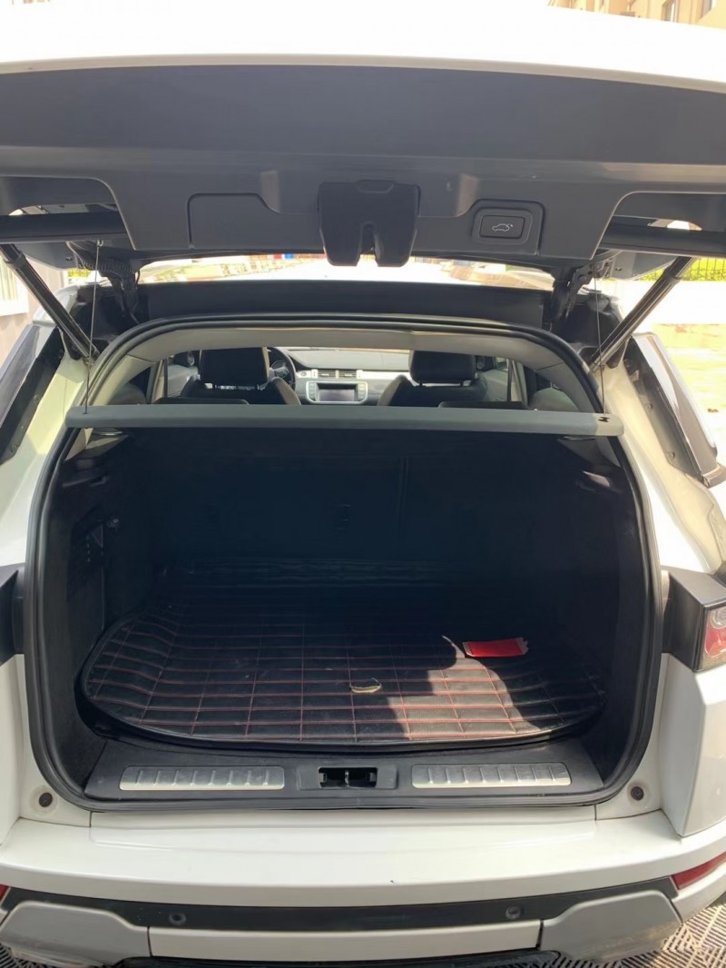 青岛13年路虎极光7