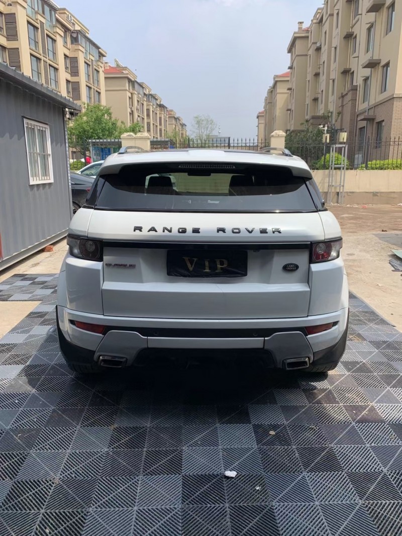 青岛13年路虎极光9