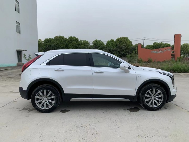 北京21年凱迪拉克XT44