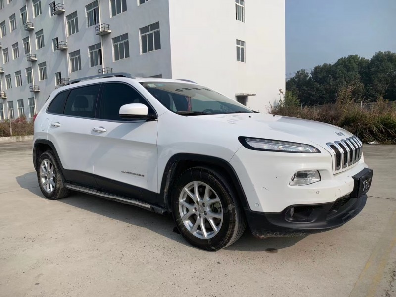 北京16年Jeep自由光8