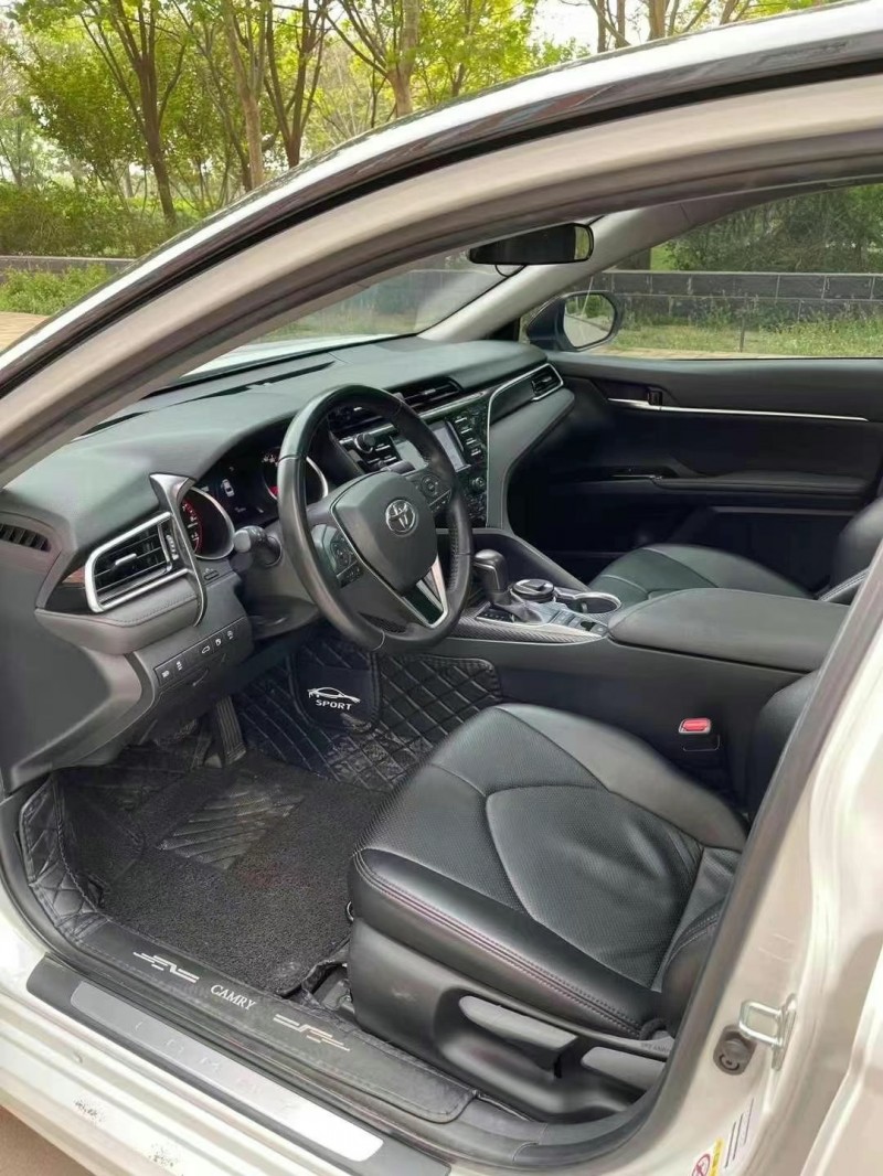 保定18年丰田凯美瑞7