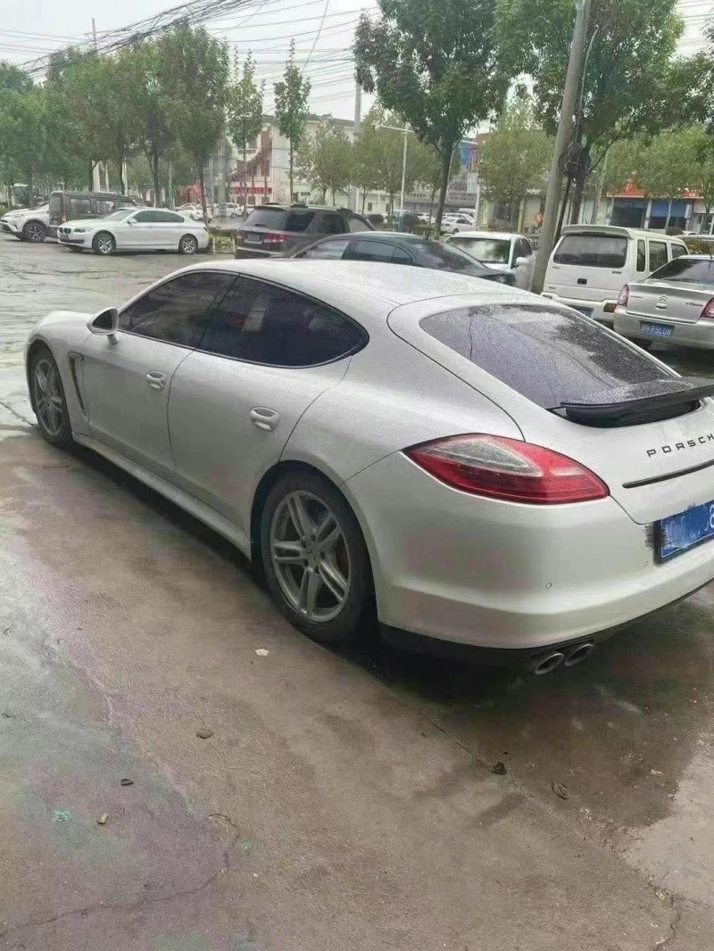 潍坊12年保时捷帕拉梅拉8