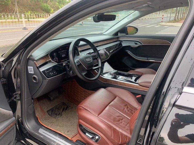 广州18年奥迪A8L5