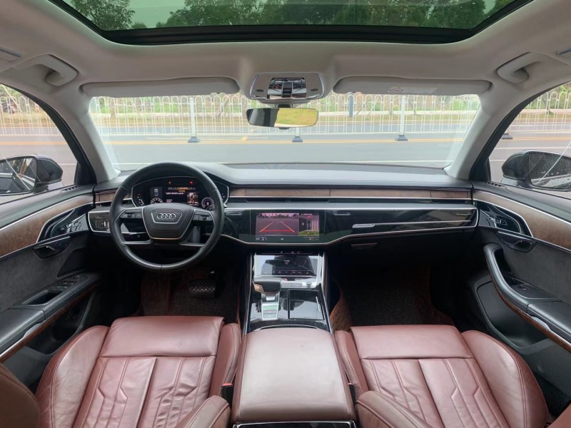 广州18年奥迪A8L8