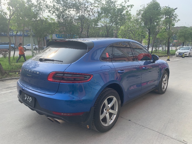 陽江16年保時捷Macan1