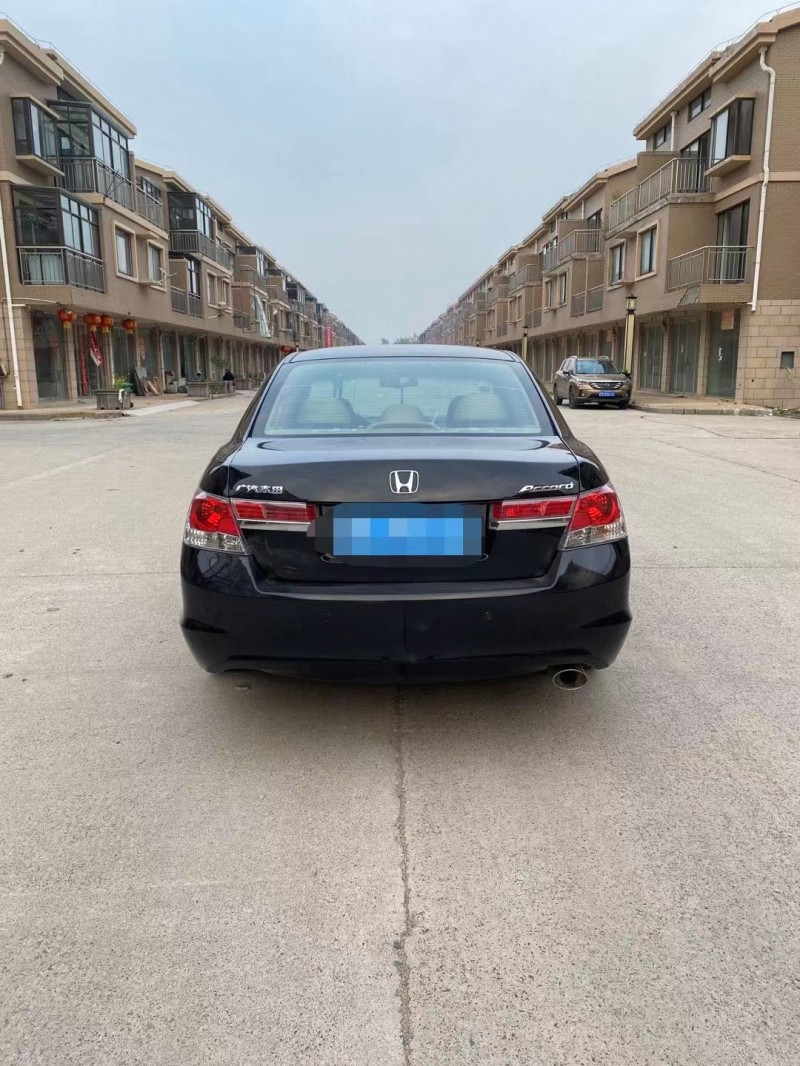 徐州12年本田雅阁7