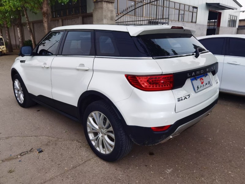 保定17年陆风X76