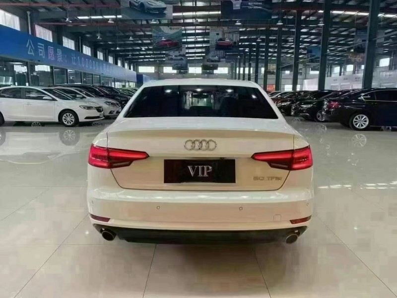 武汉17年奥迪A4L1