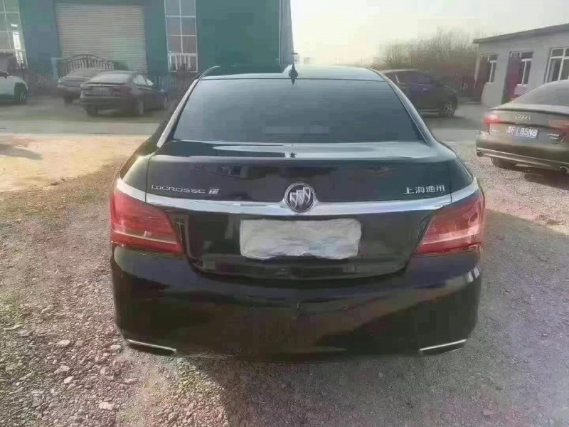 保定15年别克君越9