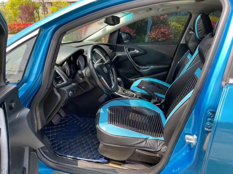 盐城11年别克英朗4