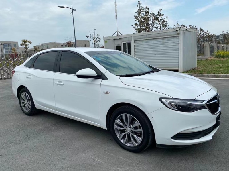 盐城19年别克英朗2