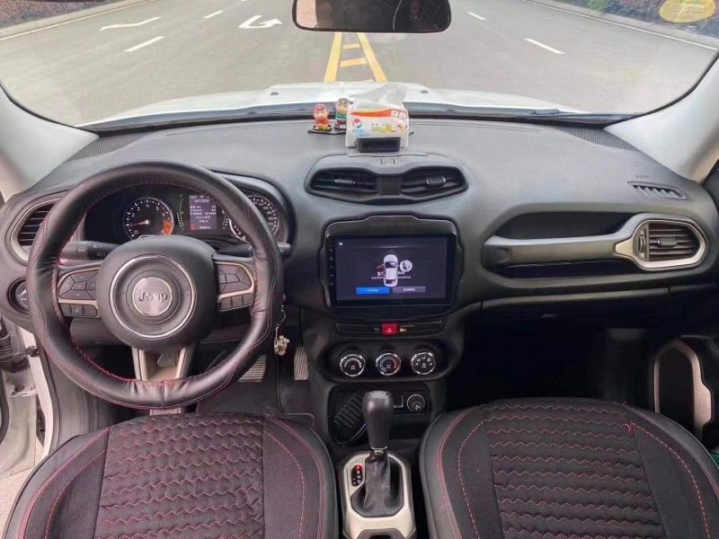 安慶17年Jeep自由俠5
