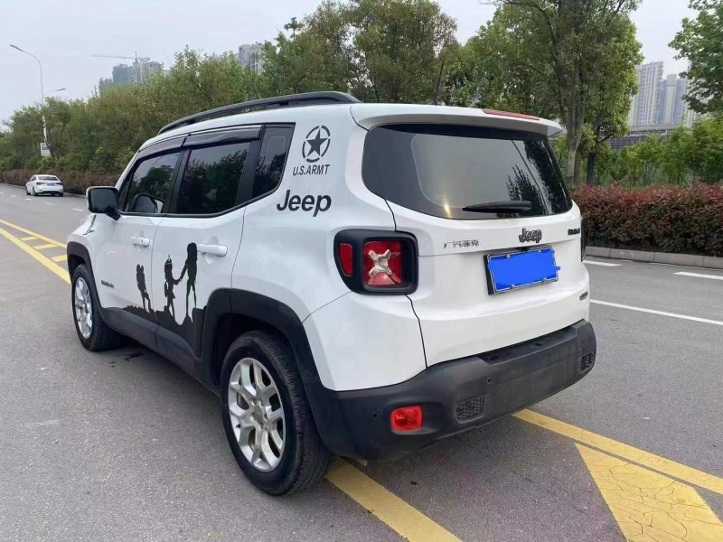 安慶17年Jeep自由俠7