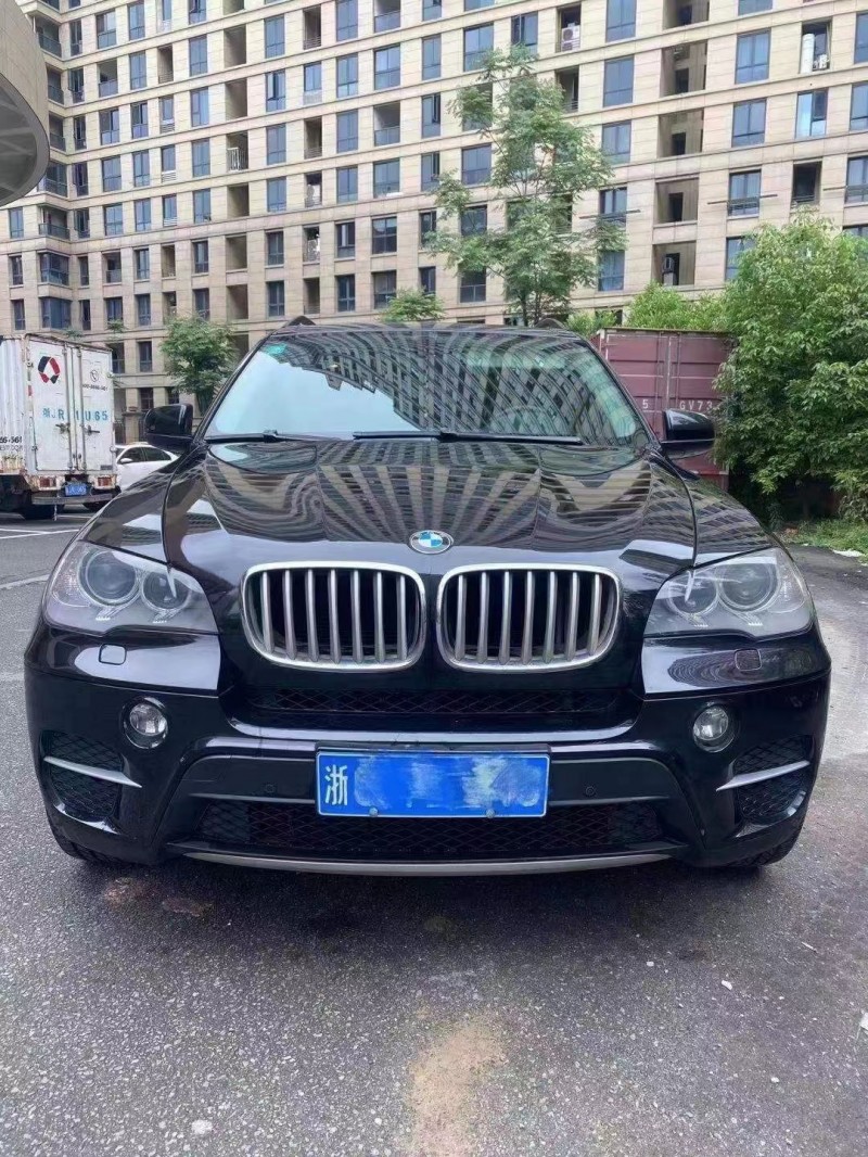 金華11年寶馬X54