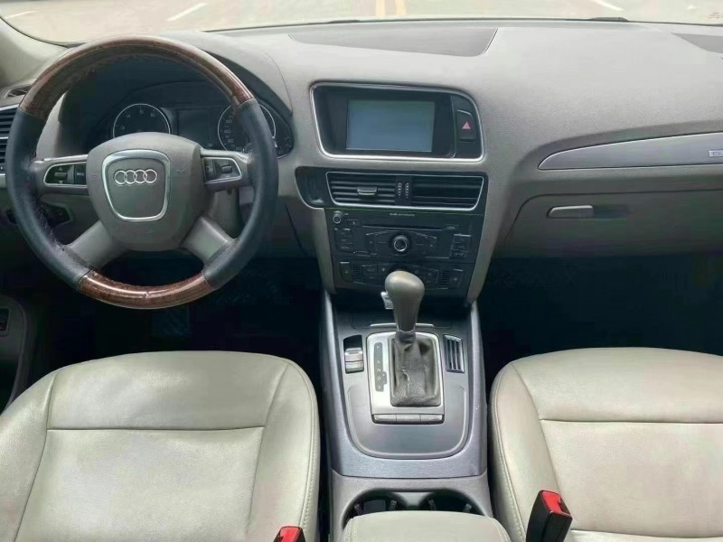 江门13年奥迪Q58