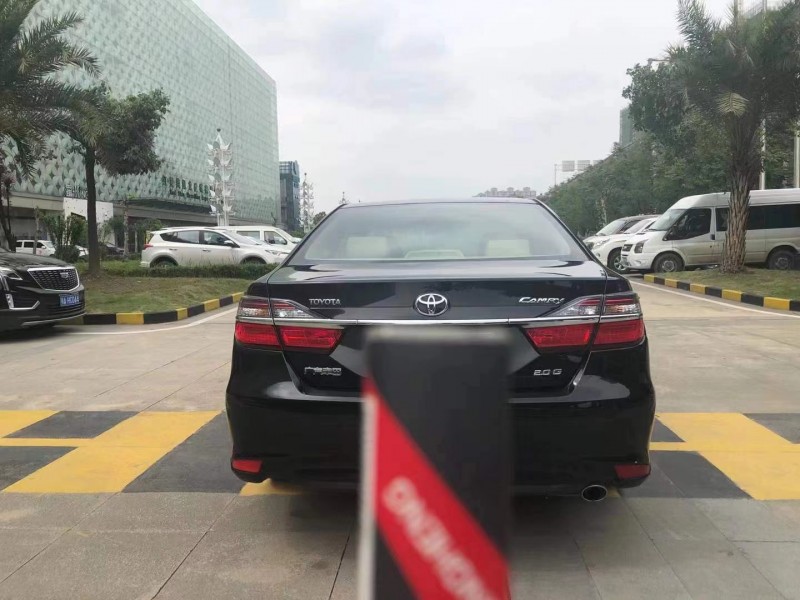 武汉17年丰田凯美瑞2