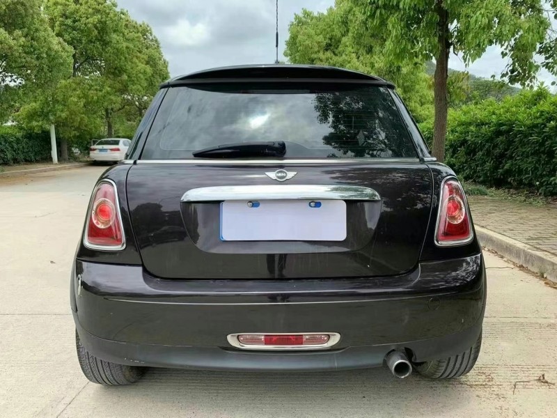 金華13年寶馬MINI6