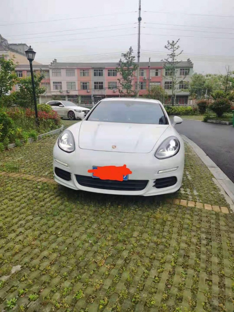 合肥16年保時捷帕拉梅拉1