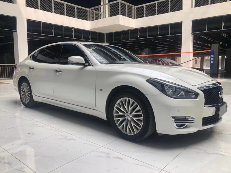 合肥17年英菲尼迪Q704