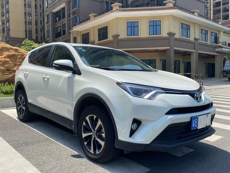 广州19年丰田RAV4荣放2