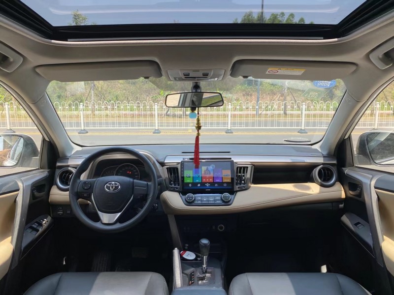 广州19年丰田RAV4荣放7