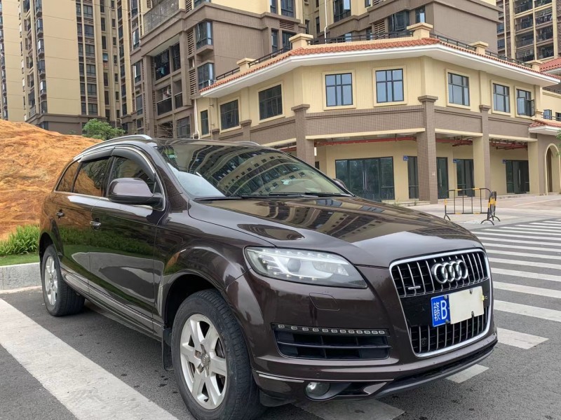 广州12年奥迪Q78