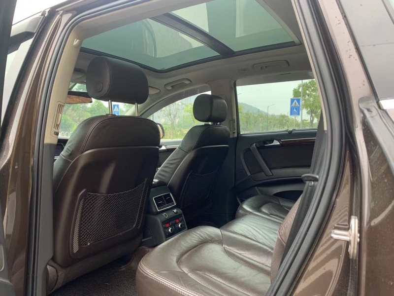 广州12年奥迪Q74