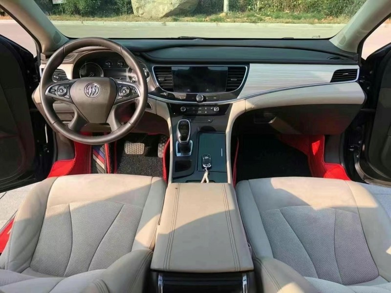 泰州17年别克君越6