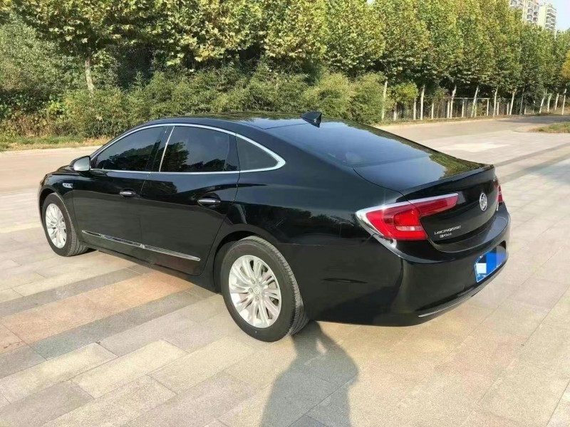 泰州17年别克君越8