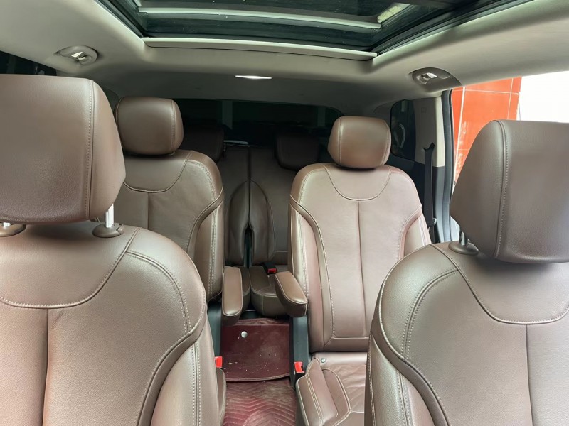 成都18年别克GL64